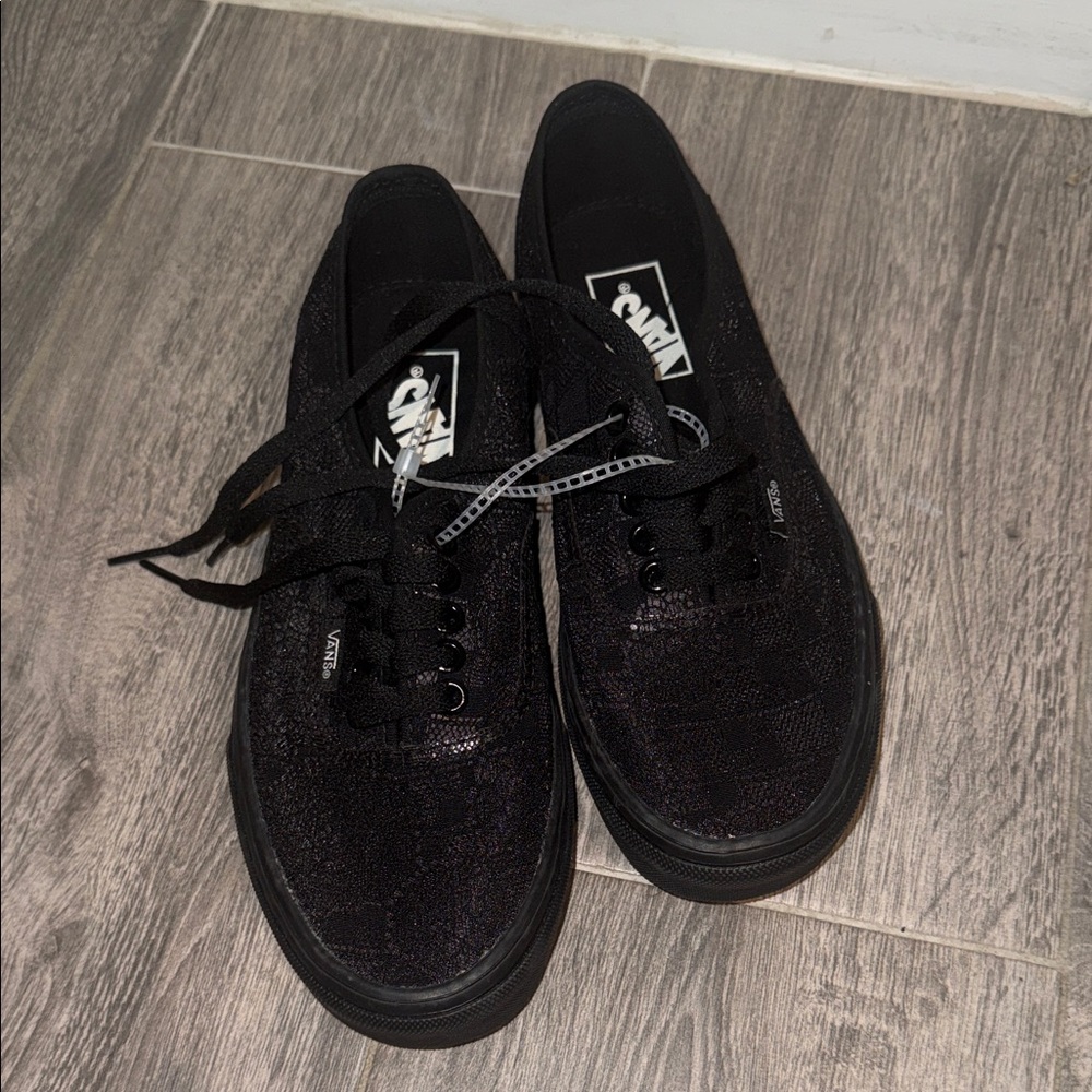 NWOB VANS Authentic Rare "Chou Chou Black" shoes